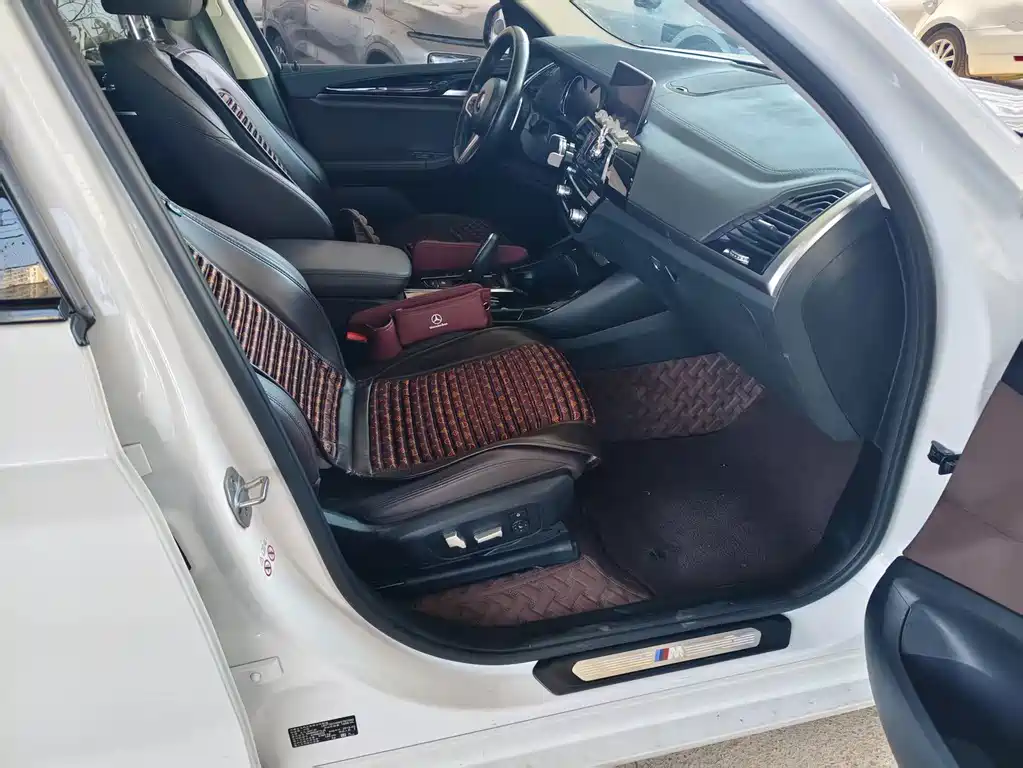 BMW X3 — миниатюра 9