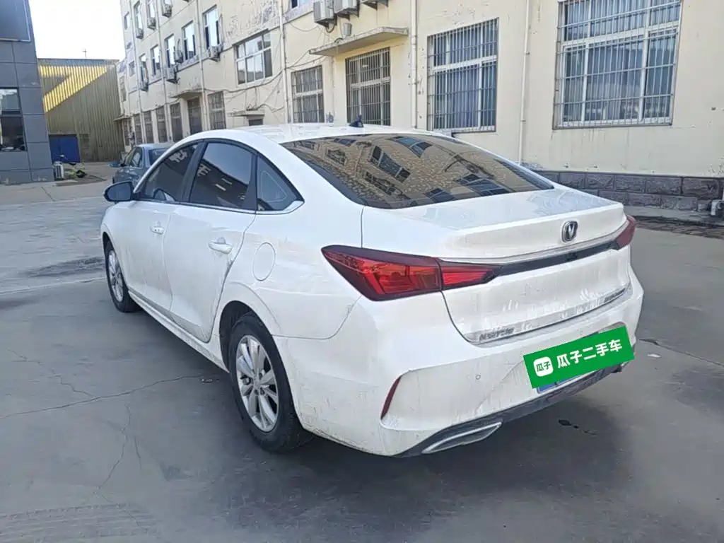 Changan Eado — миниатюра 5