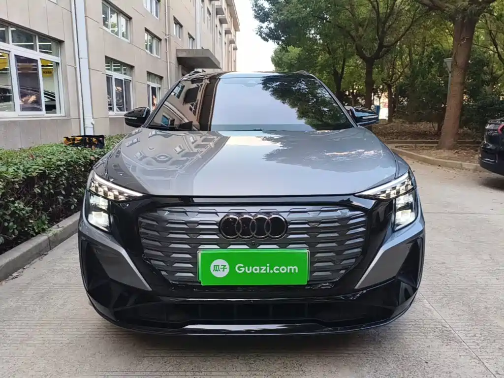 Audi Q5 e-tron — миниатюра 3