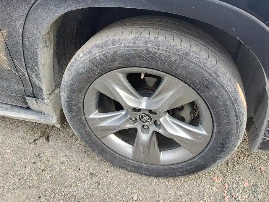 Toyota Highlander — миниатюра 6