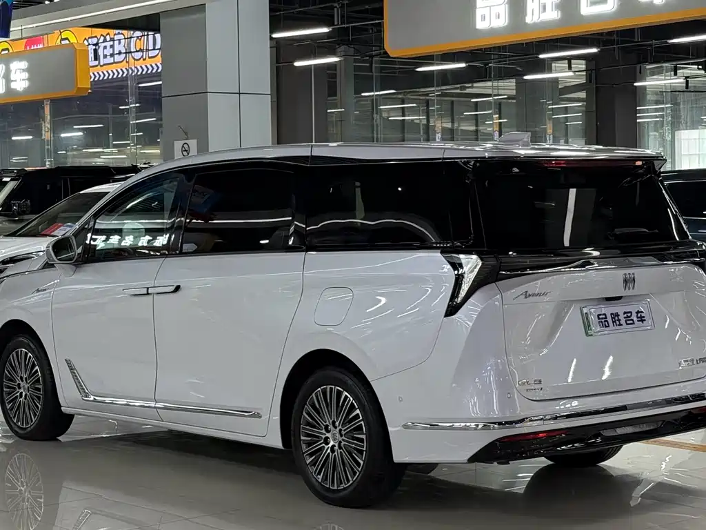 BUICK GL8 NEW ENERGY