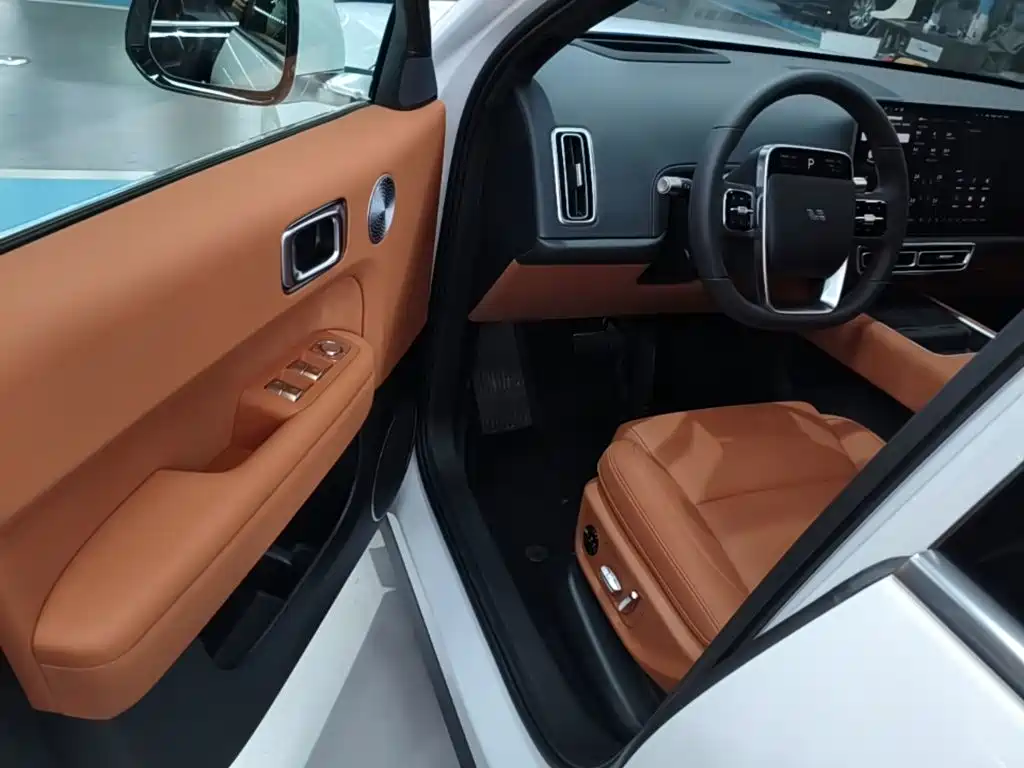 Li Auto Li L6 — миниатюра 16