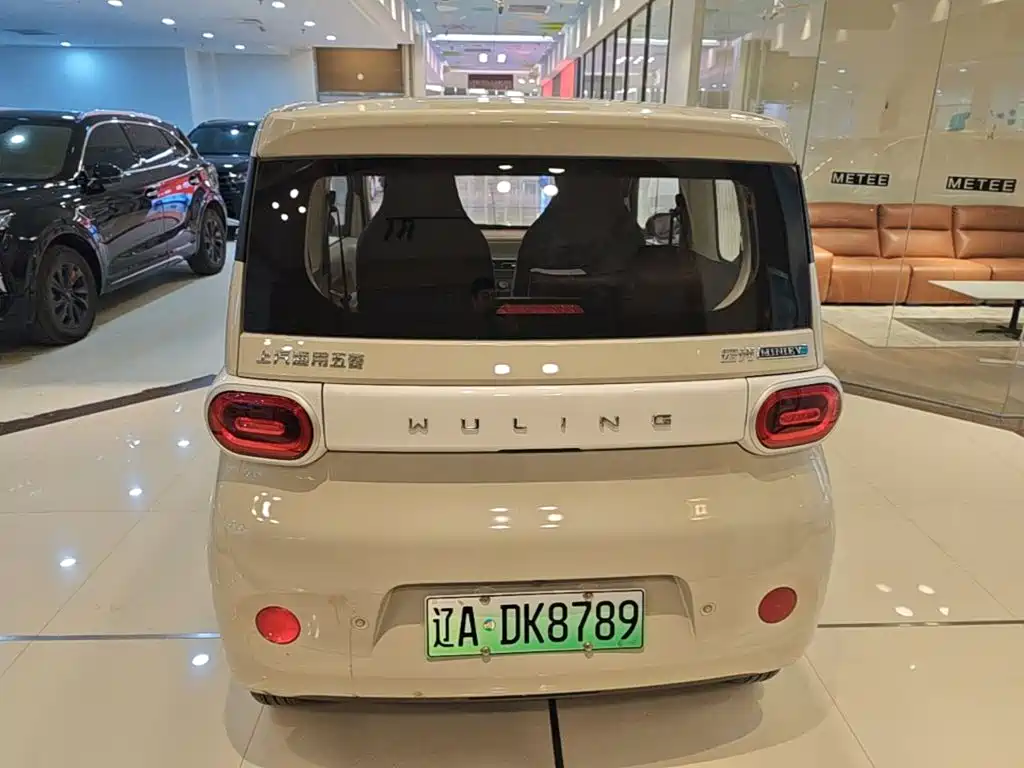 Wuling MINIEV — миниатюра 6