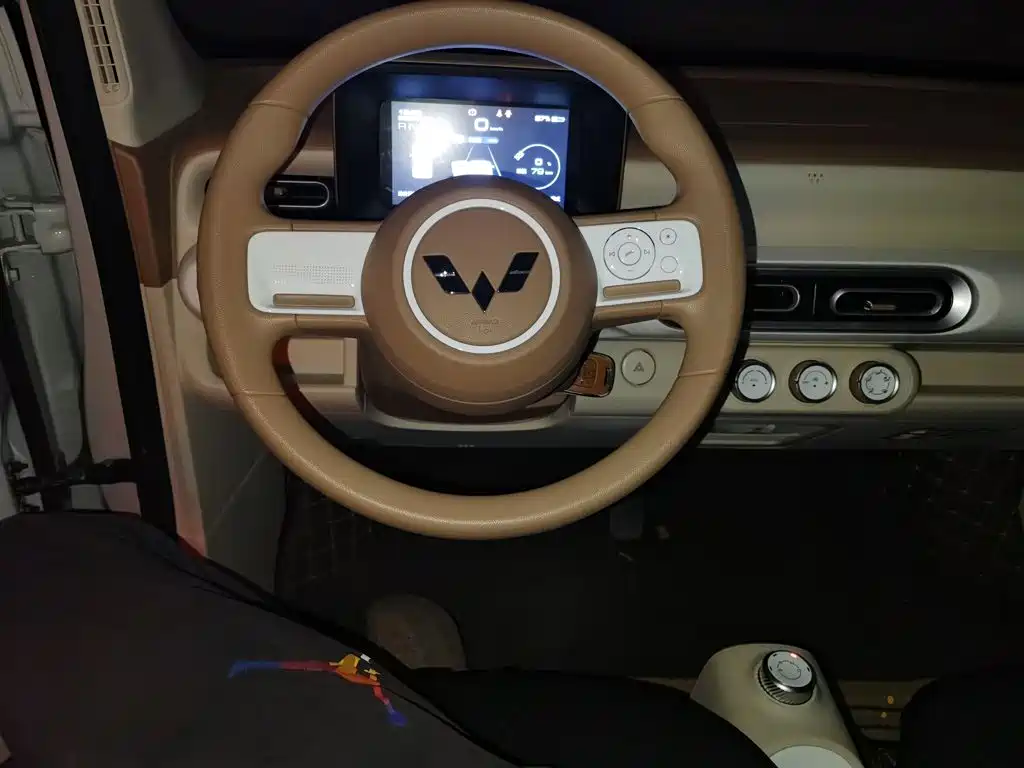 Wuling MINIEV — миниатюра 12