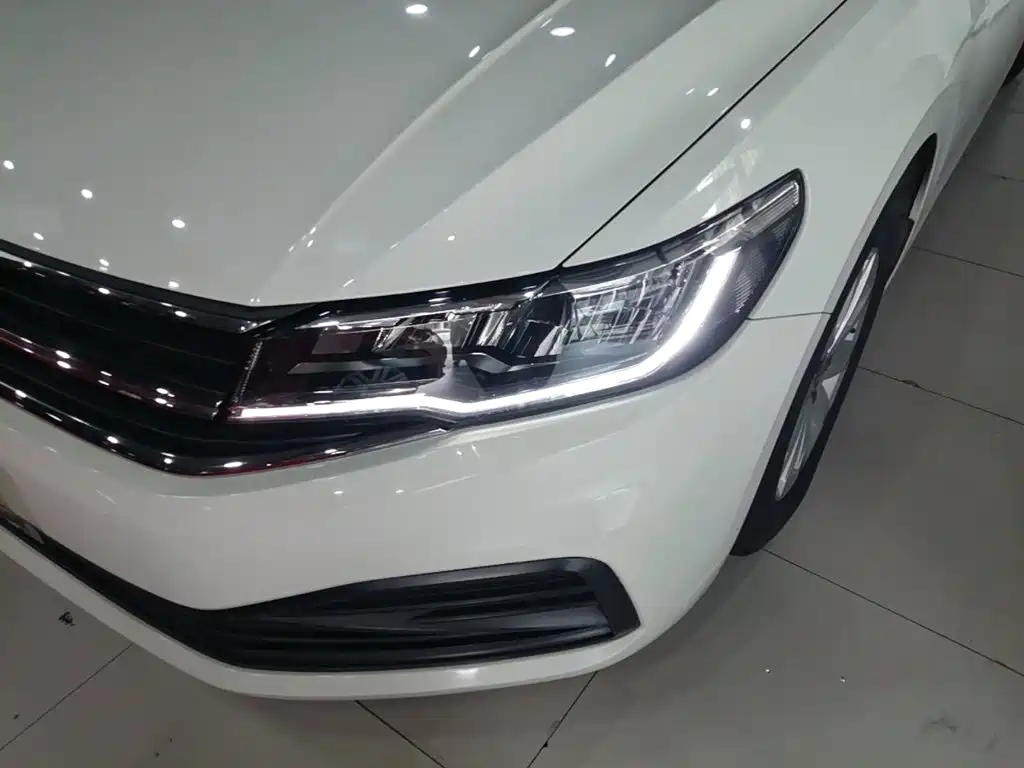 Volkswagen Bora — миниатюра 24