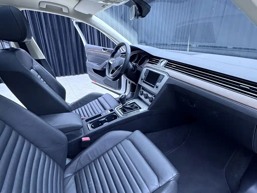 Volkswagen Passat Variant 2017 380TSI