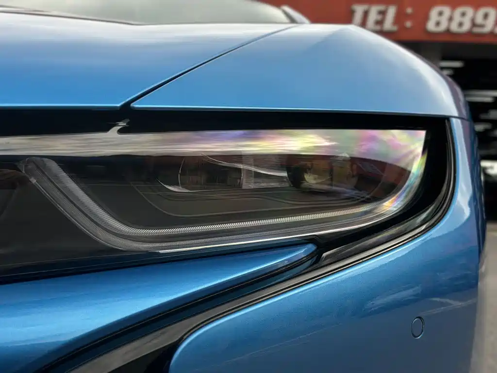 BMW i8 — миниатюра 7