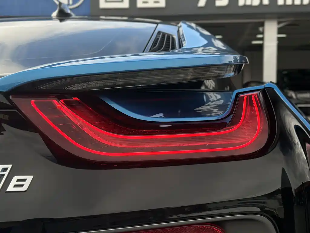 BMW i8 — миниатюра 8