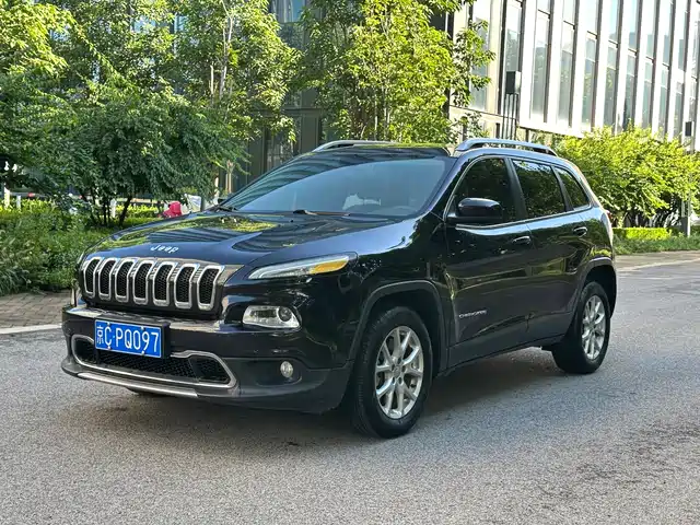 JEEP FREE LIGHT 2018