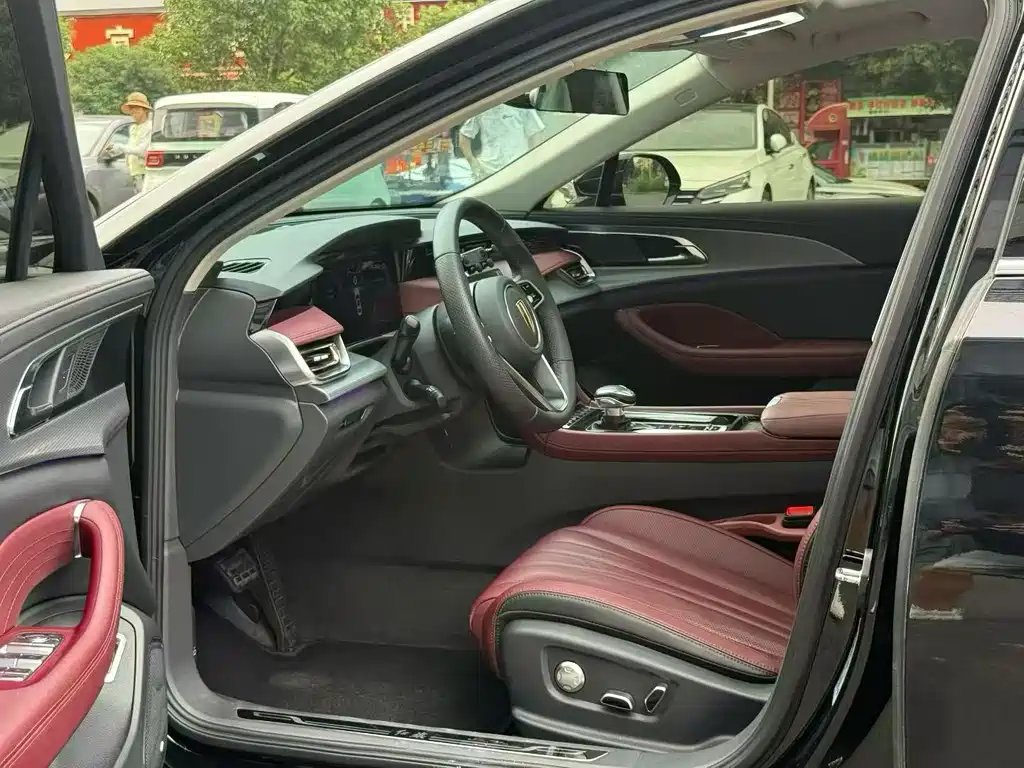 Hongqi Hongqi H5 — миниатюра 4