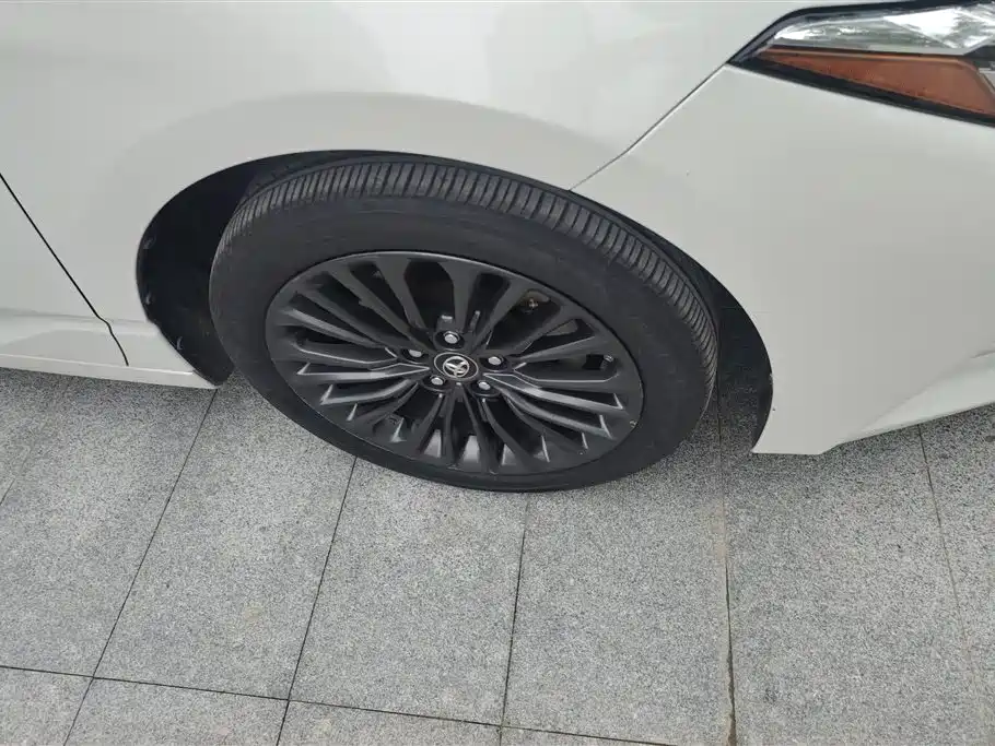 Toyota Avalon 2019 2.5L Touring Luxury VI