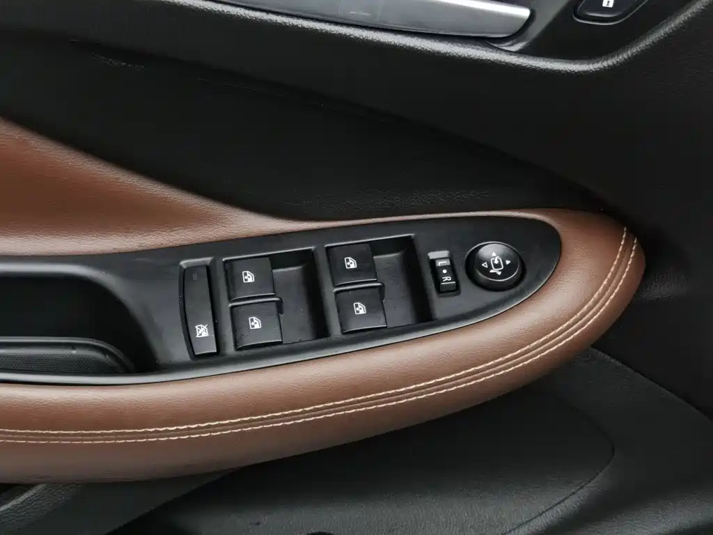 Buick Envision Plus — миниатюра 9