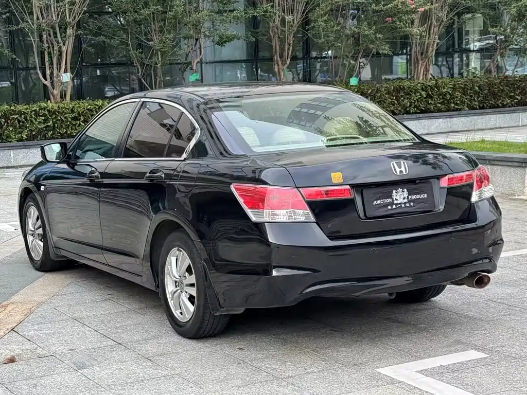 Honda Accord — миниатюра 4