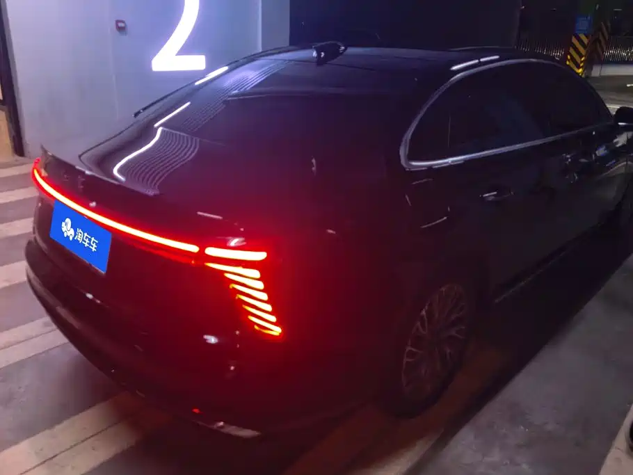 Hongqi Hongqi H5 — миниатюра 3