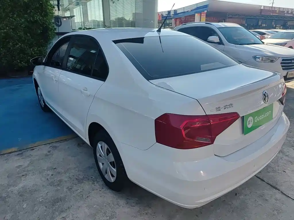 Volkswagen Jetta — миниатюра 5
