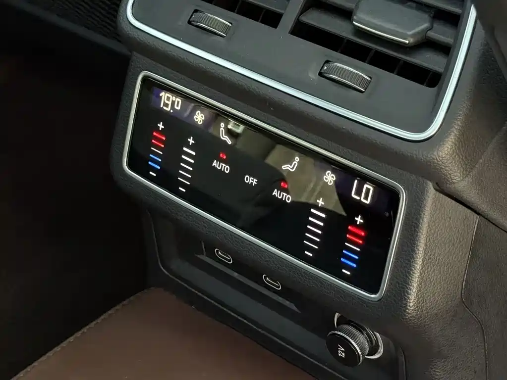 Audi A6L — миниатюра 12