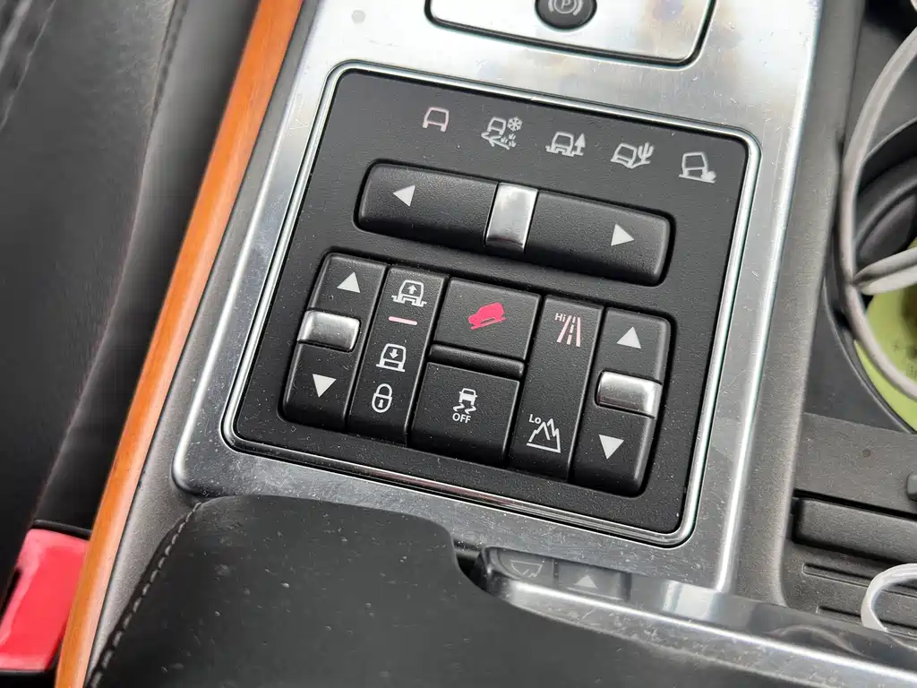 Land Rover Sport — миниатюра 15