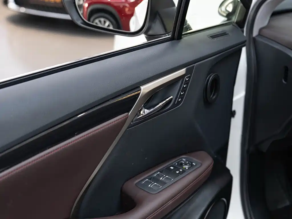 Lexus RX — миниатюра 20