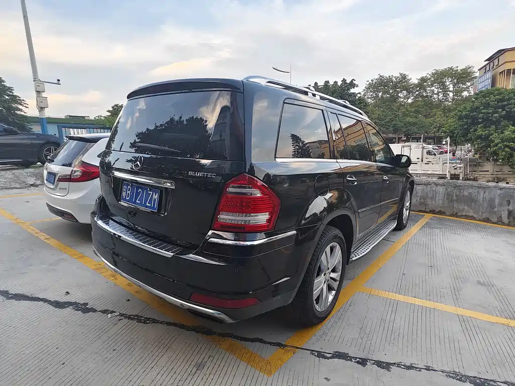 Mercedes-Benz GL-Class — миниатюра 4