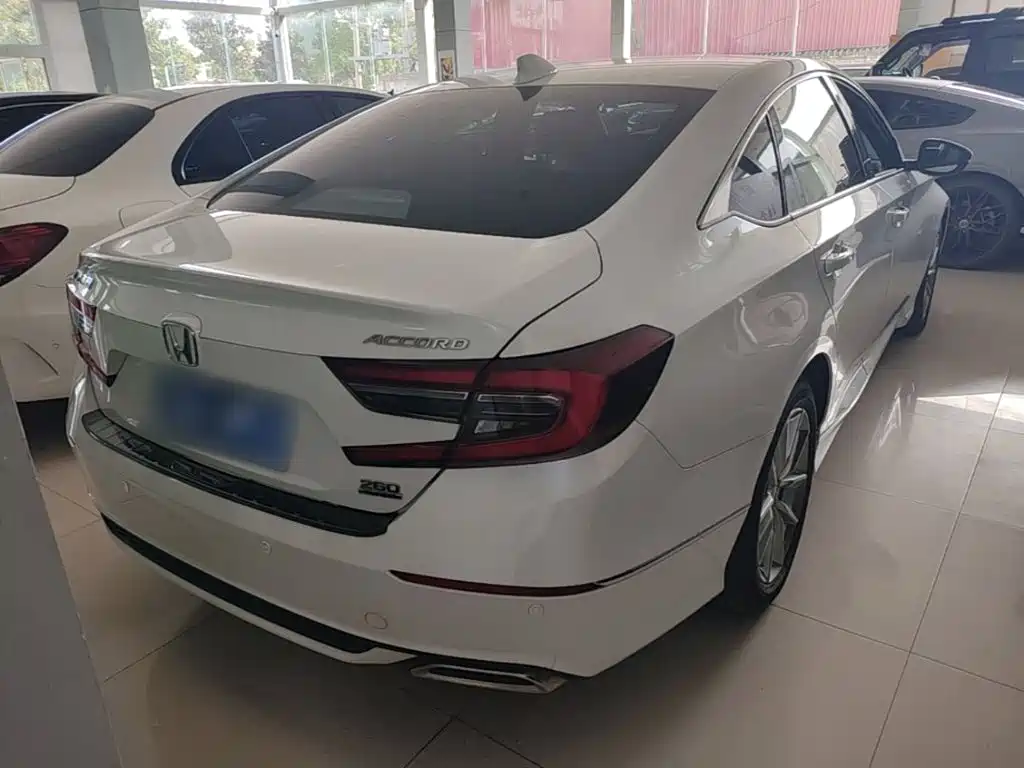 Honda Accord — миниатюра 6
