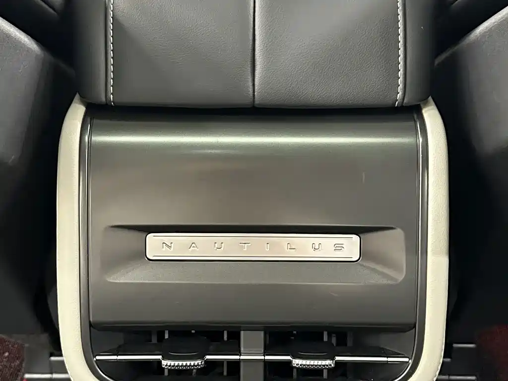 Lincoln Nautilus — миниатюра 24