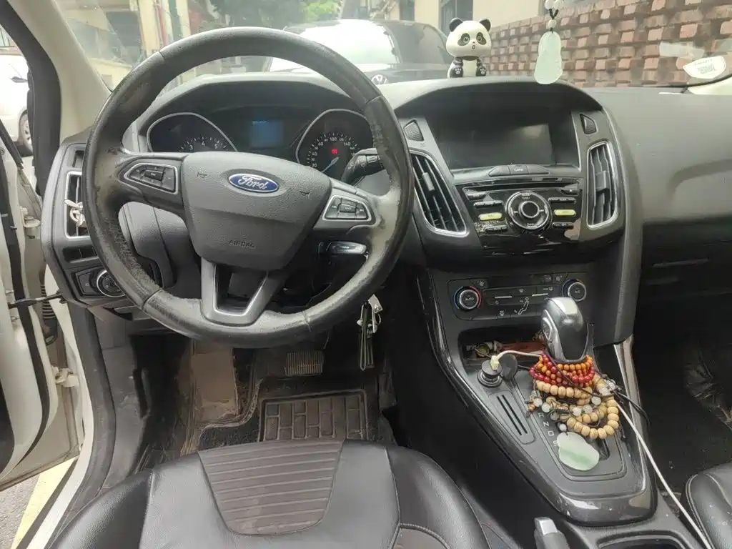 Ford Focus — миниатюра 6
