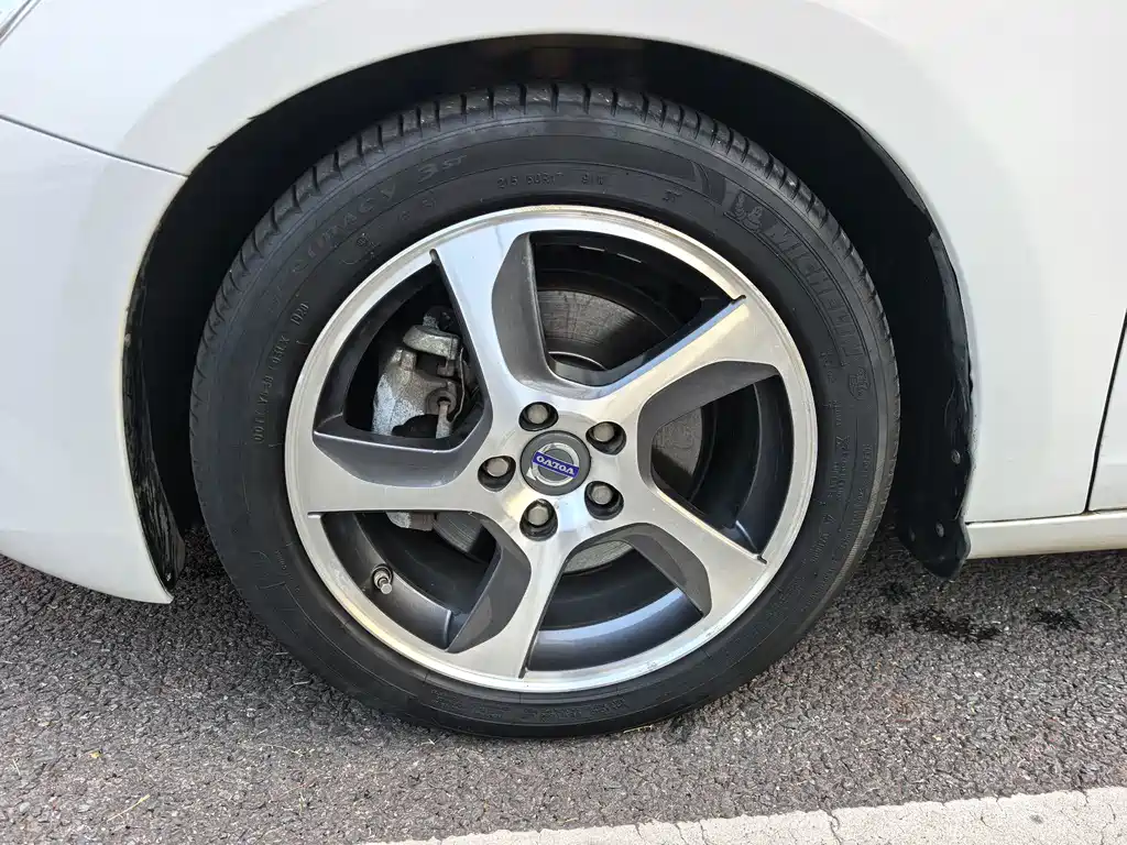 Volvo V60 — миниатюра 18