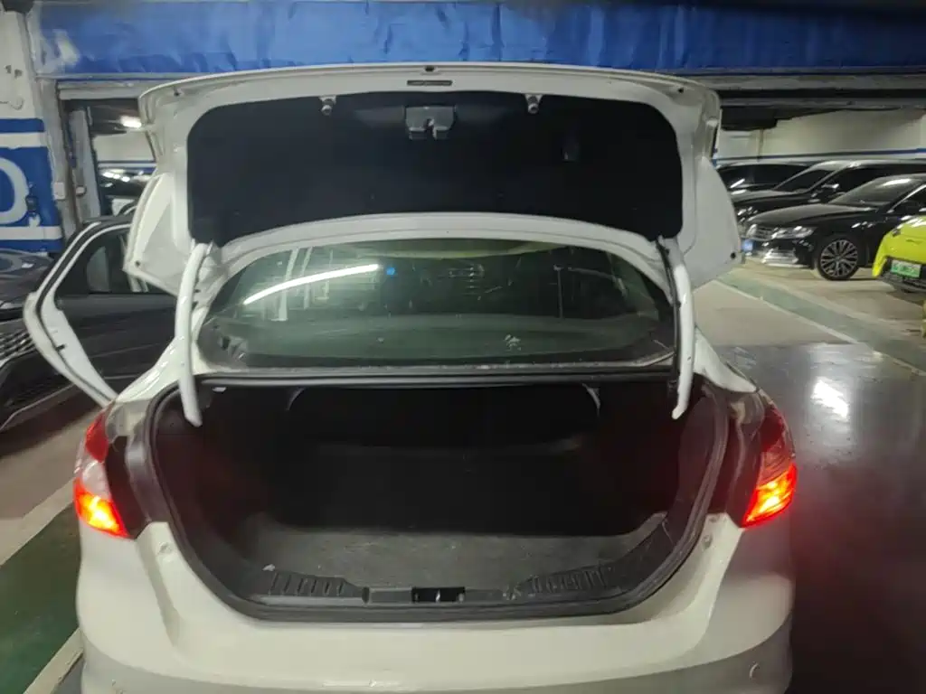 Ford Focus — миниатюра 15
