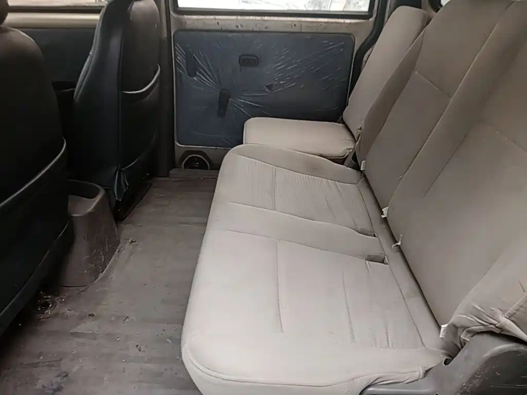 Wuling Rongguang V — миниатюра 17