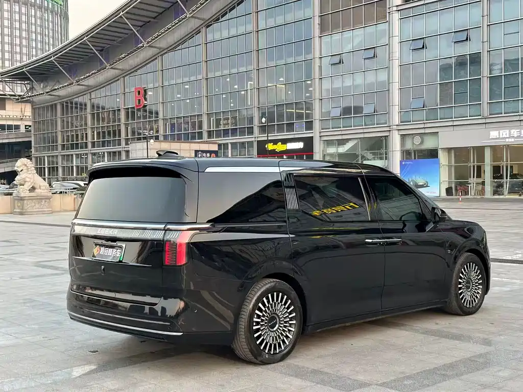 ZEEKR EXTREME KRYPTON 009