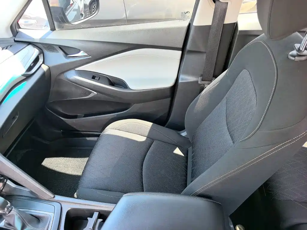 Chevrolet Volando — миниатюра 10