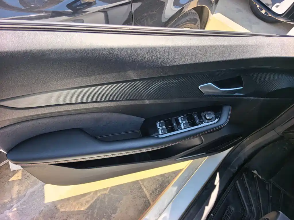 Geely Binrui — миниатюра 7
