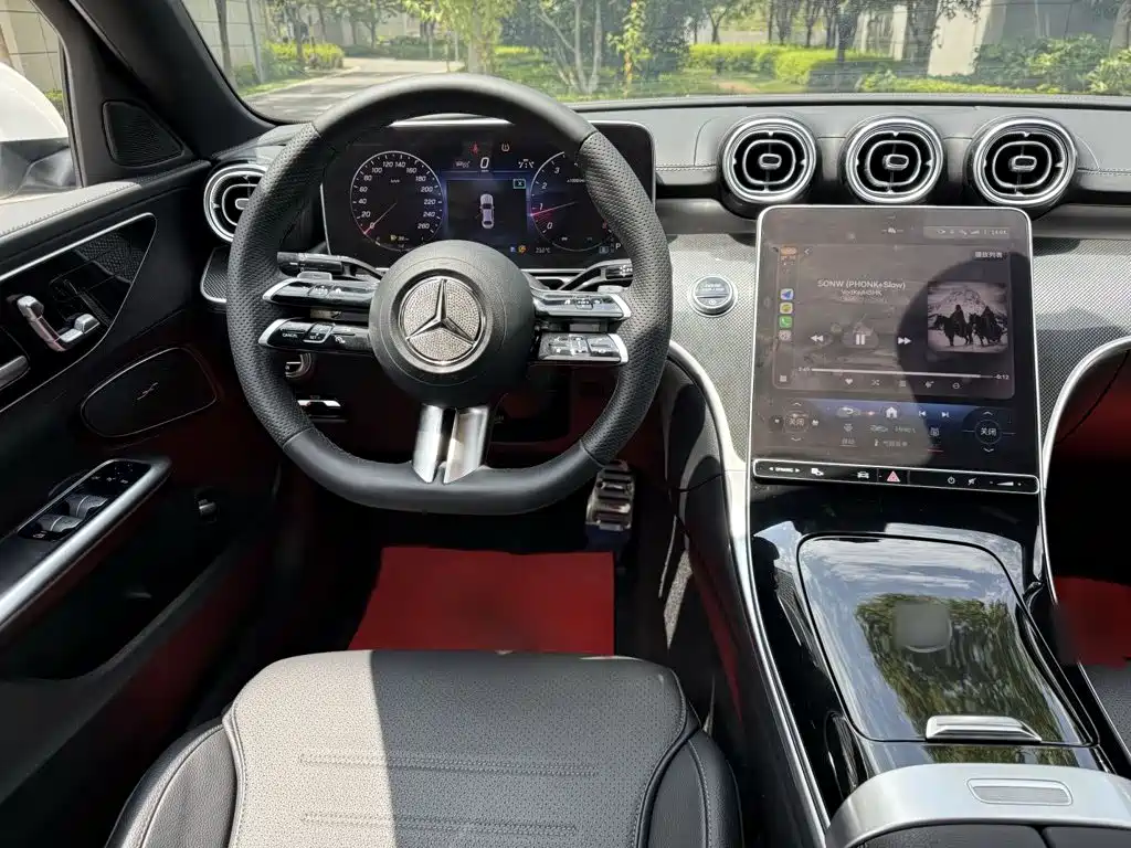 Mercedes-Benz C-Class — миниатюра 4