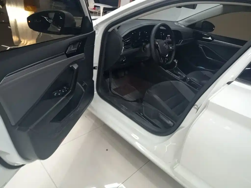 Volkswagen Sagitar — миниатюра 16
