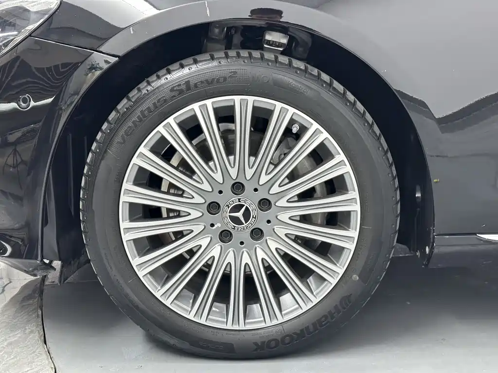 Mercedes-Benz E-Class — миниатюра 26