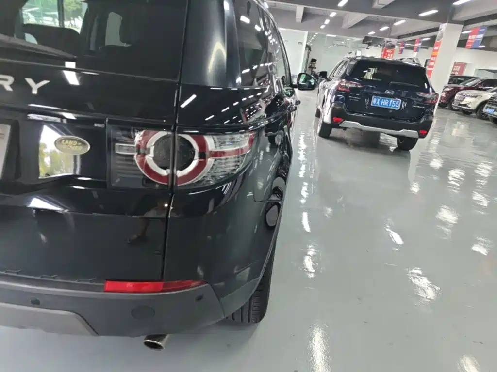 Land Rover Discovery Sport — миниатюра 8