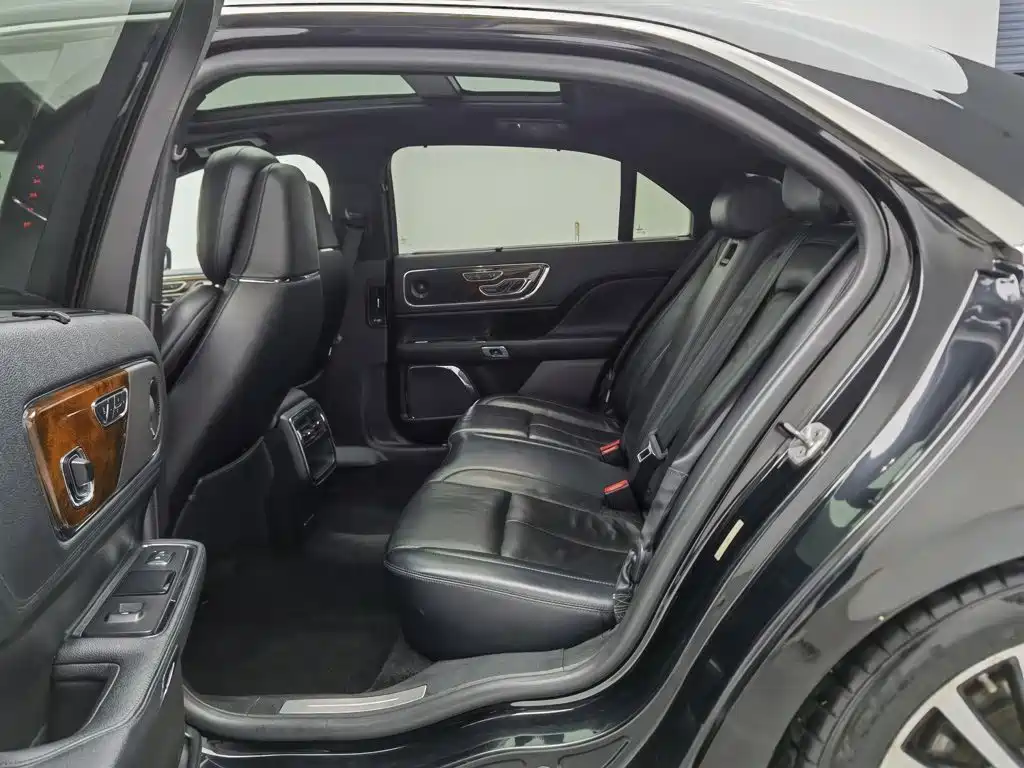 Lincoln Continental — миниатюра 15