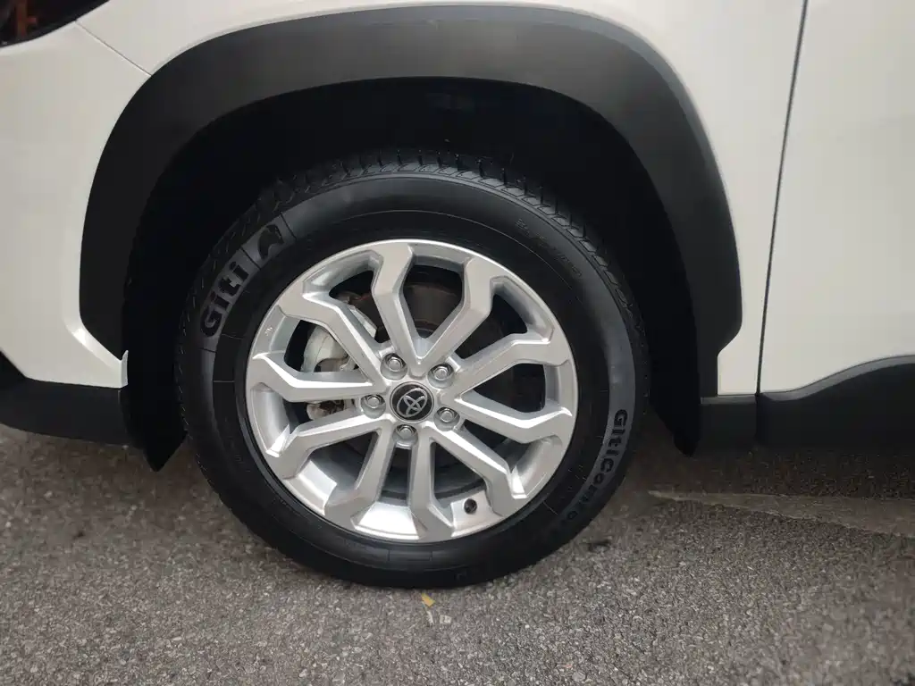 Toyota Frontlander — миниатюра 19