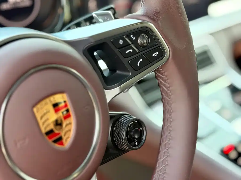 Porsche Panamera Hybrid — миниатюра 18