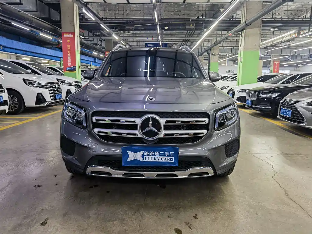 MERCEDES-BENZ GLB