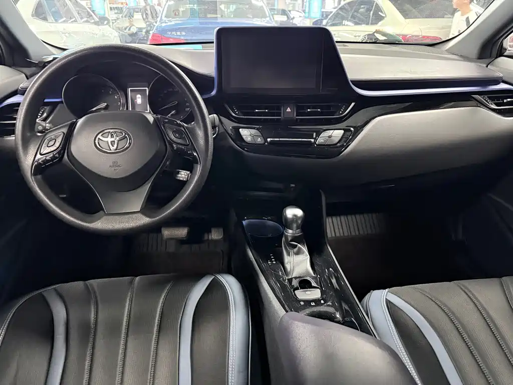 Toyota C-HR — миниатюра 13