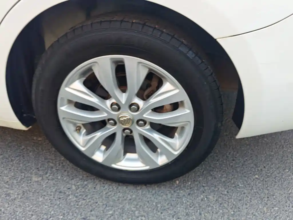 Buick Excelle — миниатюра 13