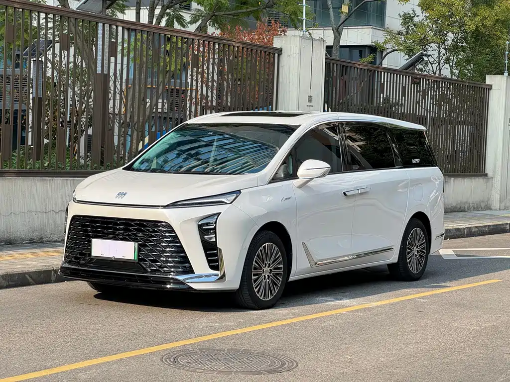 BUICK GL8 NEW ENERGY