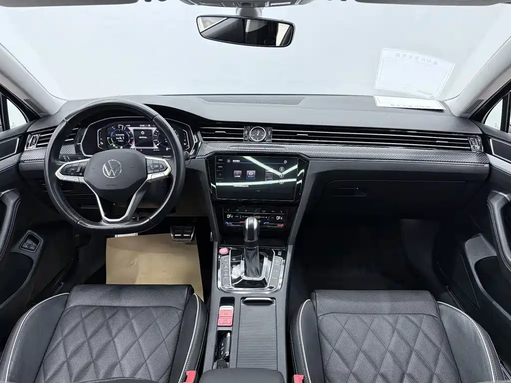 Volkswagen Magotan PHEV — миниатюра 7