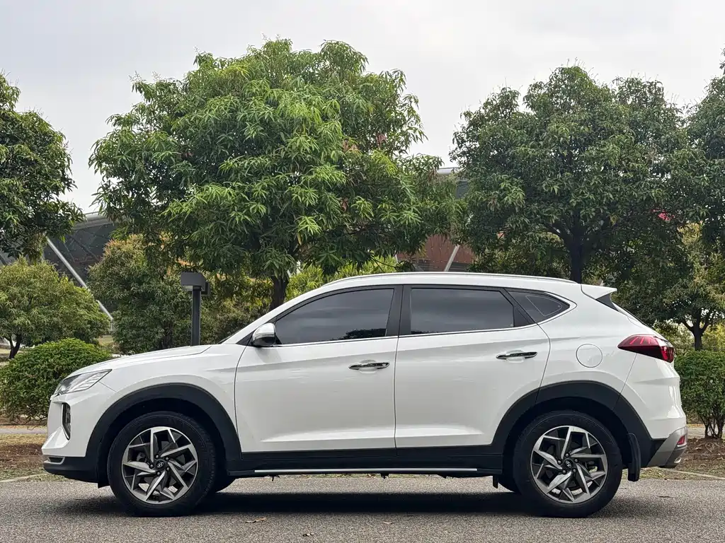 Hyundai Tucson — миниатюра 20