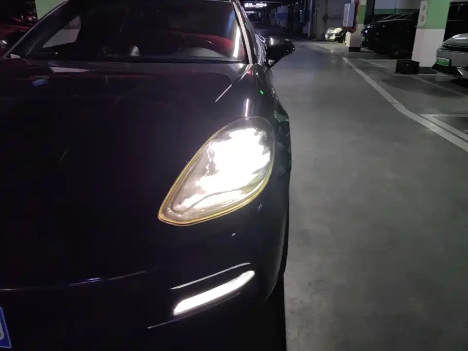 Porsche Panamera — миниатюра 5