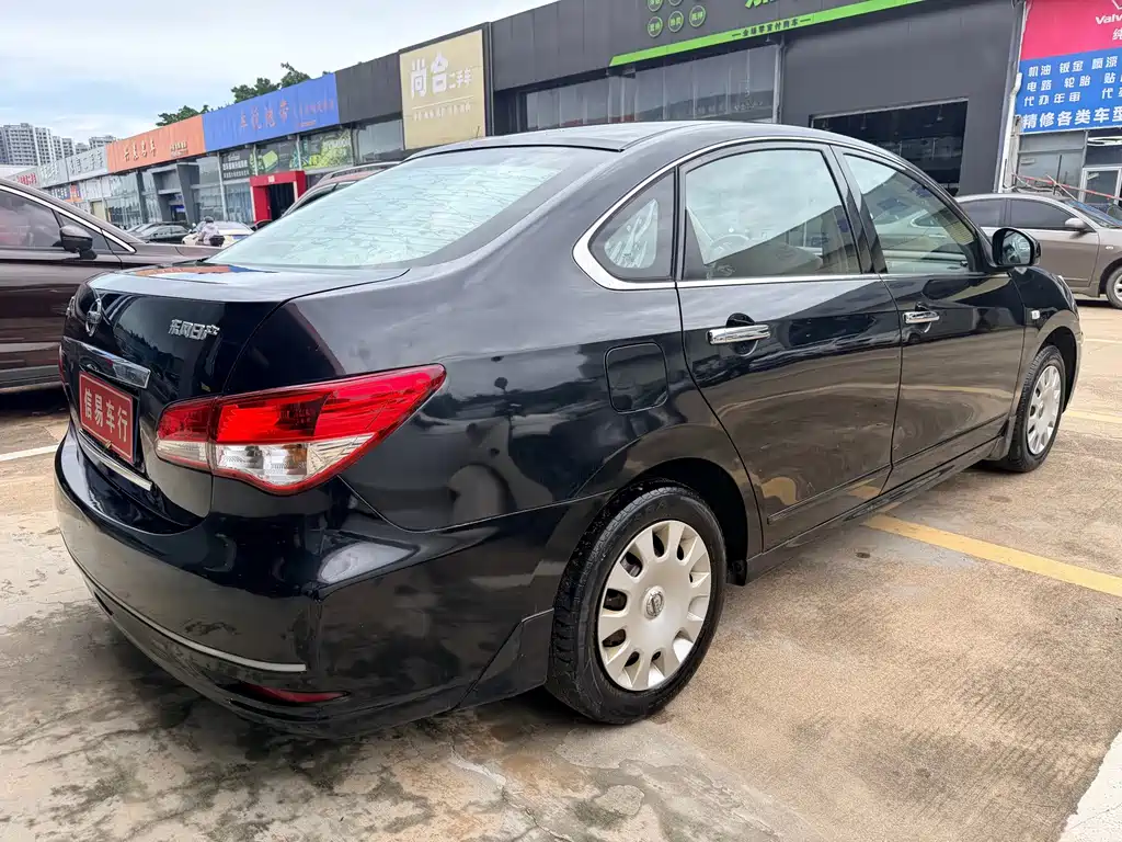 Nissan Sylphy — миниатюра 6
