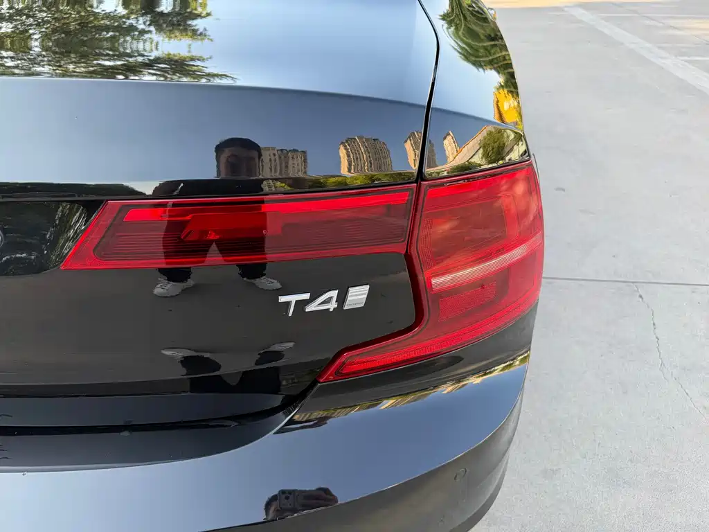 Volvo S90 — миниатюра 13