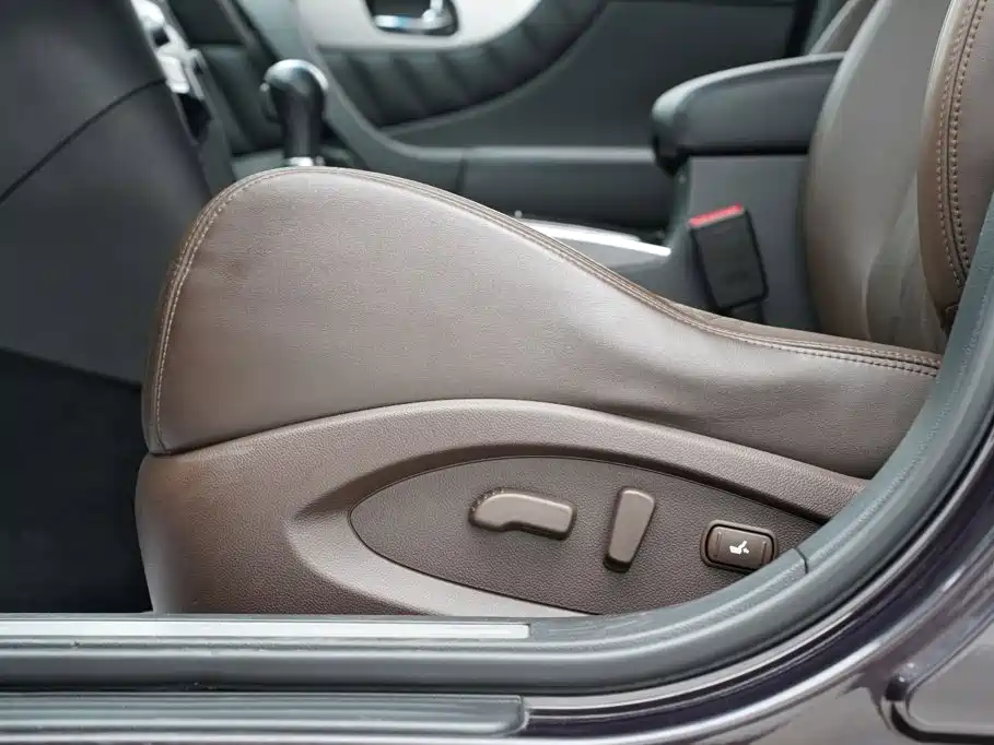 Infiniti QX70 — миниатюра 8