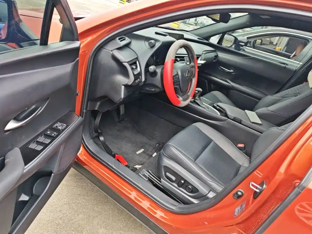 Lexus UX — миниатюра 16
